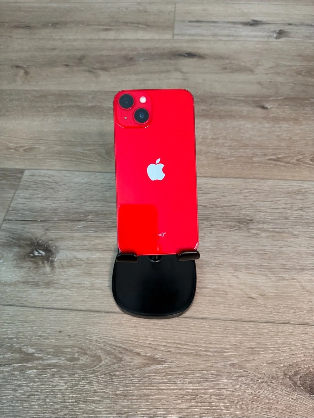 Apple iPhone 14 (Red) with Dual Rear Cameras